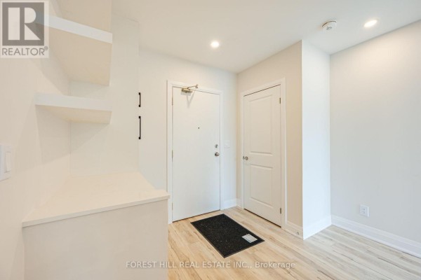2 - 7725 Yonge Street, Markham, ON, photo 2