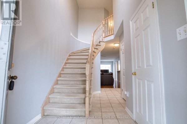 2 - 800 Paramount Drive, Hamilton, ON, photo 3