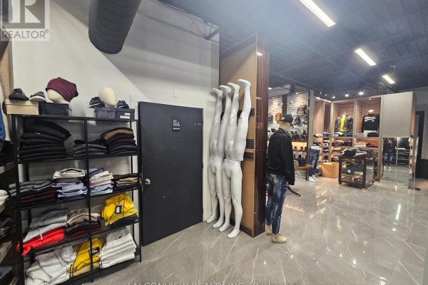 2 - 8001 Jane Street, Vaughan, ON L4K2M7 Photo 2