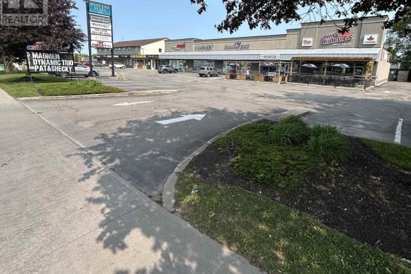 2 - 8189 Lundys Lane, Niagara Falls, ON, photo 2