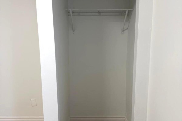 Bedroom 2 - 2 - 9 Eby Street, Kitchener, ON N2G3K6 Photo 5