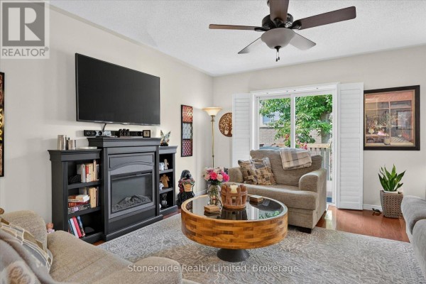 Dining room - 2 - 909 Wentworth Street, Peterborough, ON K9J8R7 Photo 5