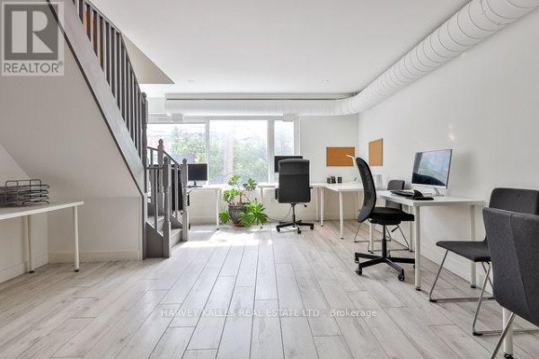 2 & 3 - 131 George Street, Toronto, ON M5A2M6 Photo 3
