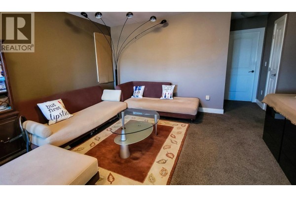 2 10223 98 Avenue, Fort St  John, BC, photo 2
