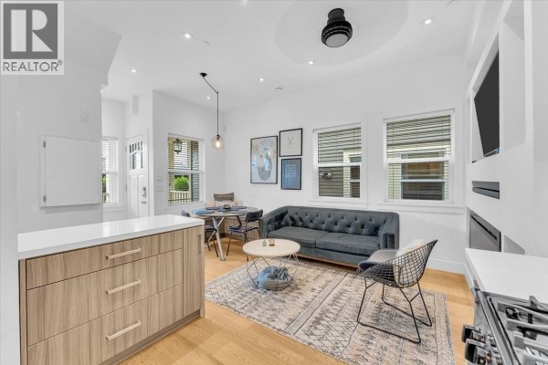 2 1136 E Pender Street, Vancouver, BC V6A1W5 Photo 4