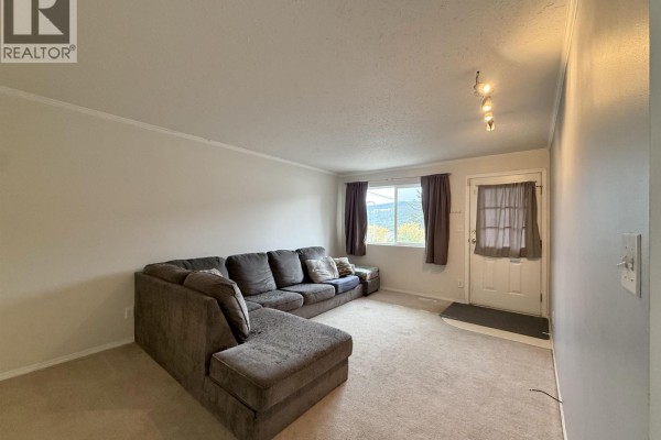 Laundry room - 2 1164 N Second Avenue, Williams Lake, BC V2G1X8 Photo 4