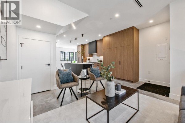 2 1166 E 26th Avenue, Vancouver, BC V5V2J7 Photo 4