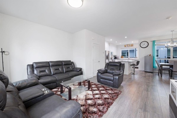 2 12088 76 Avenue, Surrey, BC V3W5Z2 Photo 5