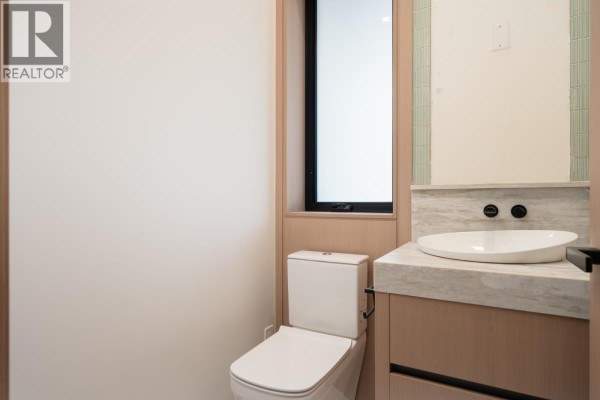 2 1448 E 30th Avenue, Vancouver, BC V5N3A2 Photo 5