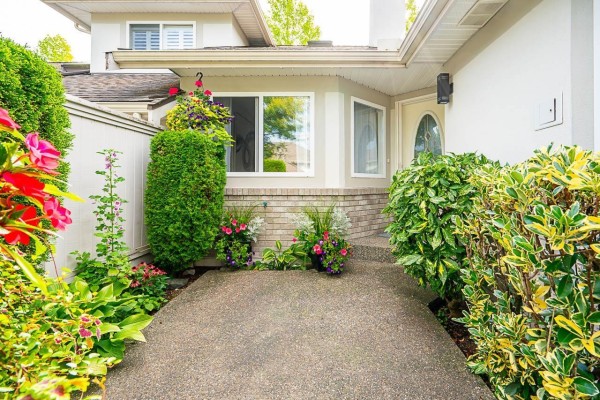 2 15099 28 Avenue, Surrey, BC V4P1P3 Photo 3