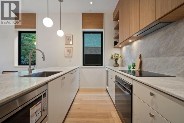 2 164 E 38th Avenue, Vancouver, BC V5W1H1 Photo 5