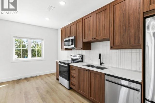 2-1702 Centennial Street, Whitehorse, YT Y1A0Z4 Photo 5