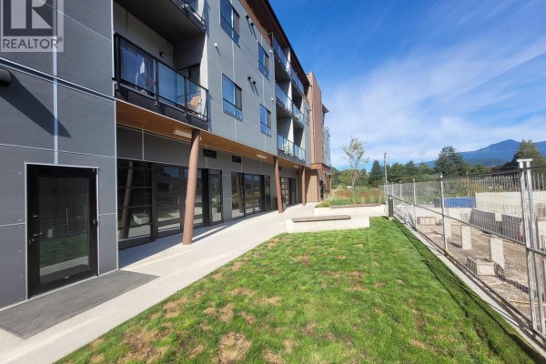 2 200-39666 Governement Road, Squamish, BC, photo 3