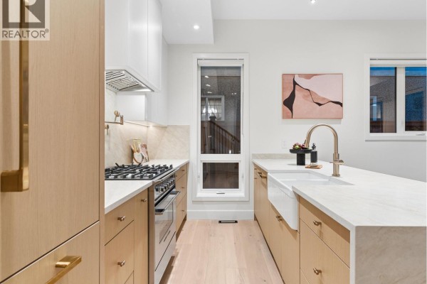 2 2541 E 2nd Avenue, Vancouver, BC V5M1C7 Photo 5