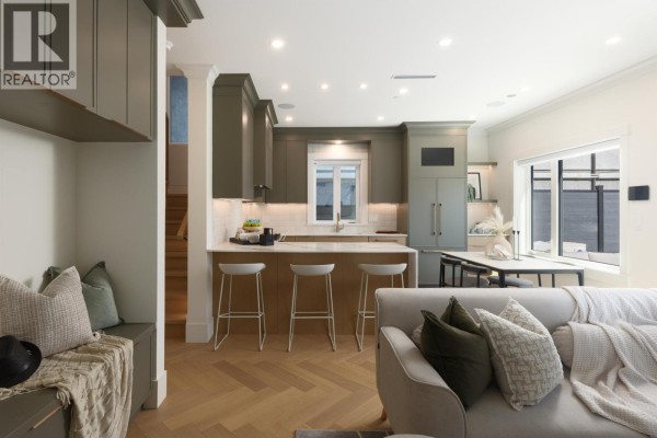 2 258 E 19 Avenue, Vancouver, BC V5V1J2 Photo 4