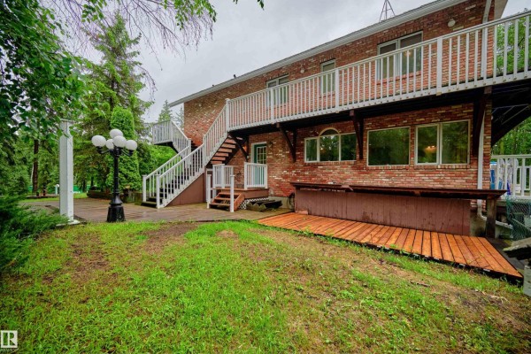 Kitchen - #2 26320 Twp Road 514, Rural Parkland County, AB T7Y1C8 Photo 3
