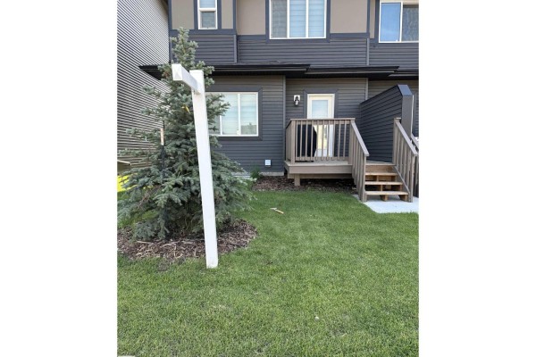 Kitchen - #2 2710 66 St Sw, Edmonton, AB T6X3H4 Photo 3