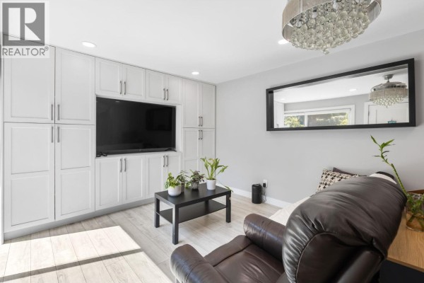 2 302 Highland Way, Port Moody, BC V3H3V7 Photo 5
