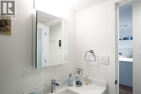2 3250 W 4th Avenue, Vancouver, BC V6K1R9 Photo 5