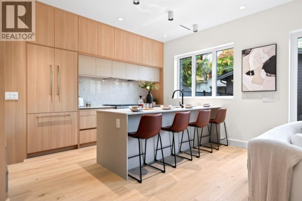 2 3315 W 10th Avenue, Vancouver, BC V6R2E5 Photo 5