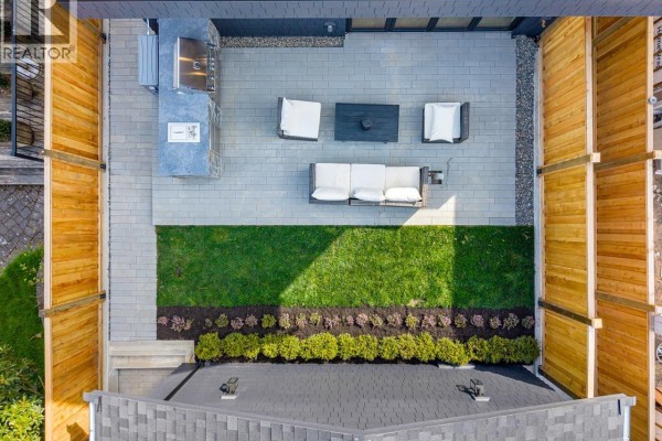 2 3345 W 13th Avenue, Vancouver, BC V6R2R8 Photo 4