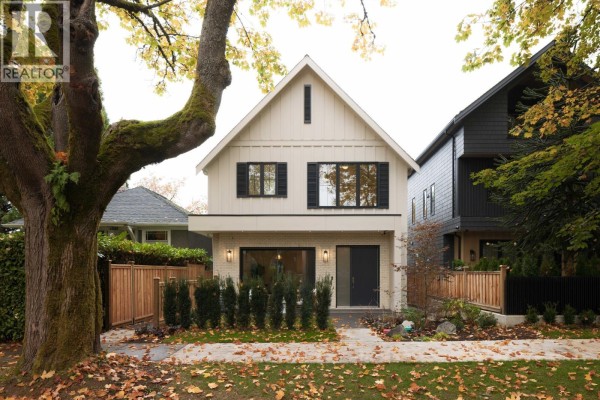 2 3351 W 13th Avenue, Vancouver, BC V6R2R8 Photo 2