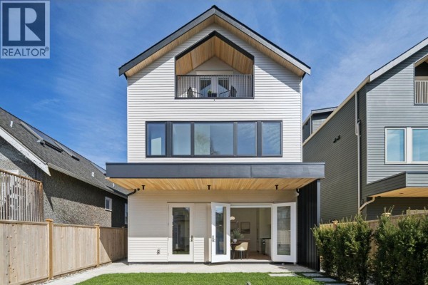 2 3648 W 20th Avenue, Vancouver