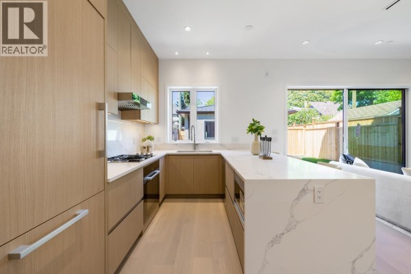 2 3771 W King Edward Avenue, Vancouver, BC V6S1M8 Photo 4