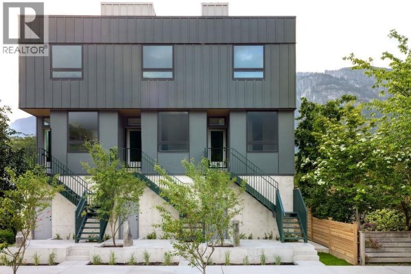 2 37940 Fourth Avenue, Squamish, BC V8B0P7 Photo 2