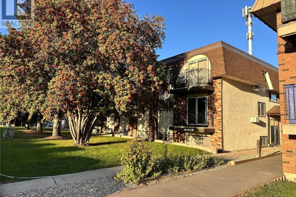 2 3825 Luther Place, Saskatoon