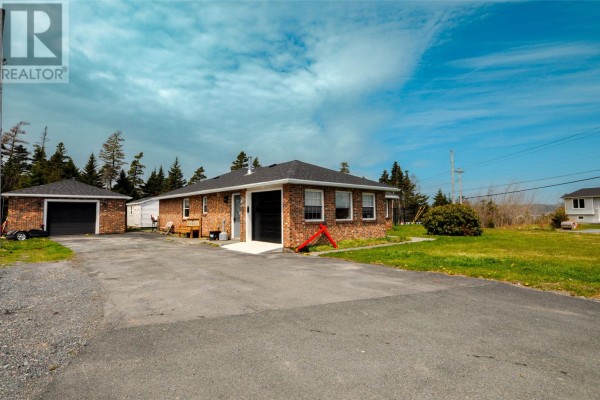Bath (# pieces 1-6) - 2-4 Burntwoods Place, Placentia, NL A0B2Y0 Photo 3