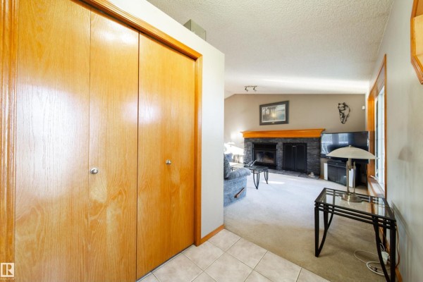 Kitchen - #2 53407 Rge Road 30, Rural Parkland County, AB T7Y0E4 Photo 3