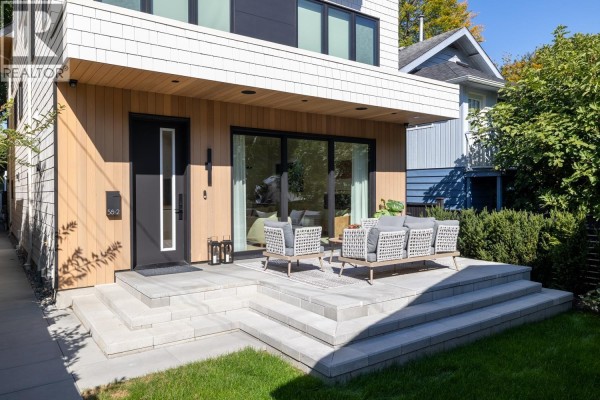 2 58 E 40th Avenue, Vancouver, BC V5W1L4 Photo 2