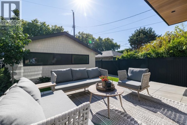 2 58 E 40th Avenue, Vancouver, BC V5W1L4 Photo 4