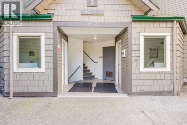 2 622 Farnham Road, Gibsons, BC V0N1V8 Photo 3