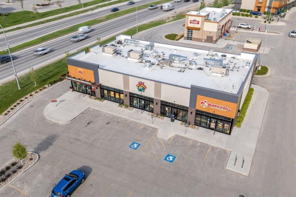 2 635 Sterling Lyon Parkway, Winnipeg, MB R3P1J9 Photo 3
