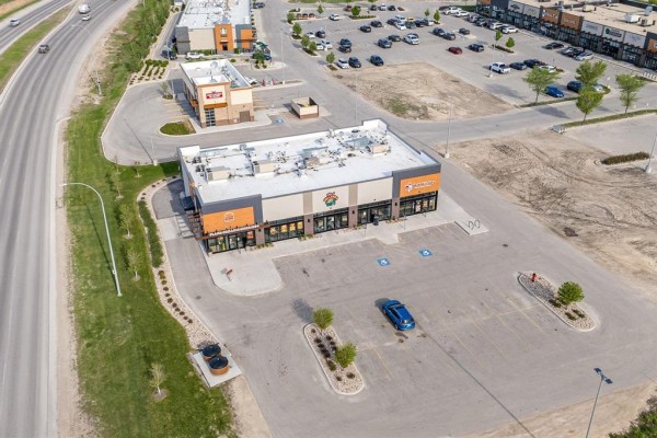 2 635 Sterling Lyon Parkway, Winnipeg, MB R3P1J9 Photo 5
