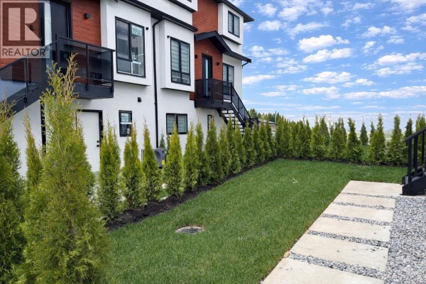 2 6692 Napier Street, Burnaby, BC V5B2C3 Photo 4