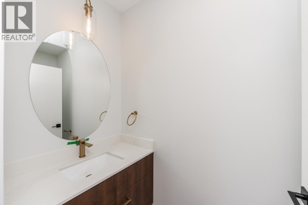 2 678 E 22nd Avenue, Vancouver, BC V5V1V4 Photo 5