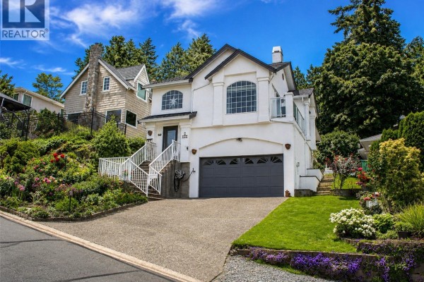 2 709 Luscombe Pl, Esquimalt, BC, photo 2