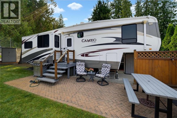 #2 8242 Highway 97a Highway, Sicamous, BC V0E2V0 Photo 4