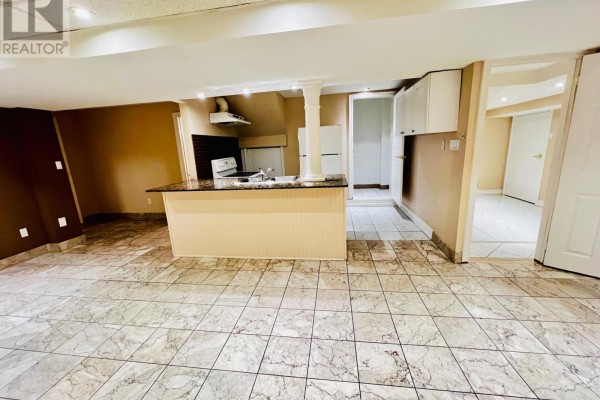 2 Adam Ernst Basement Court, Vaughan, ON L4H2S5 Photo 2