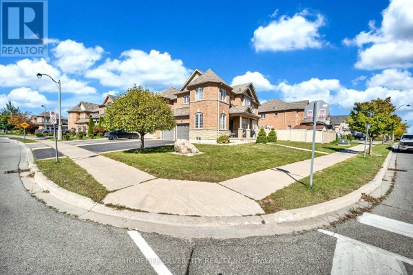 Living room - 2 Addiscott Street, Brampton, ON L6R0W1 Photo 2