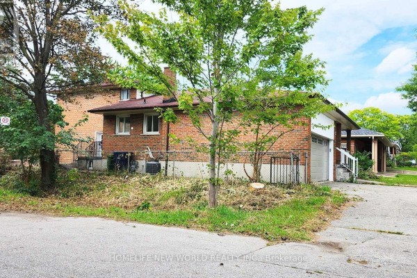 Bedroom - 2 Arkona Drive, Toronto, ON M1T1X3 Photo 2