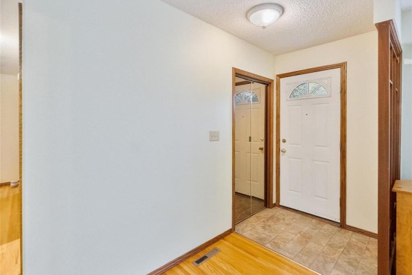 Bedroom - 2 Ashern Road, Winnipeg, MB R2Y1G9 Photo 3
