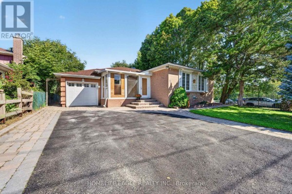 2 Aurora Heights Drive, Aurora
