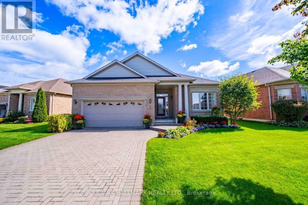 Eating area - 2 Berg Court, Whitchurch Stouffville, ON L4A0K5 Photo 2
