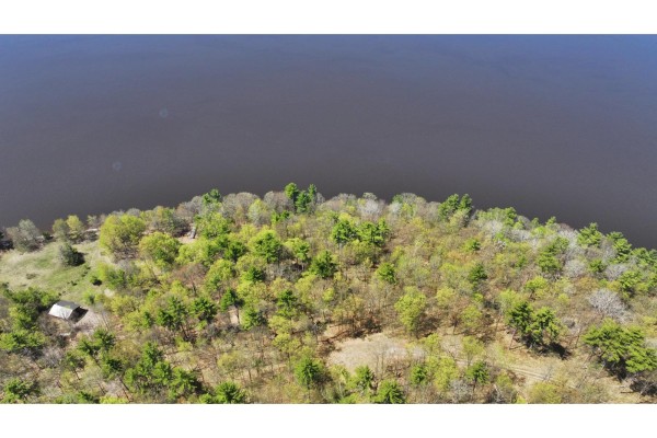 2 Ch. Harmony Bay, L Ile Du Grand Calumet, QC J0X1J0 Photo 4