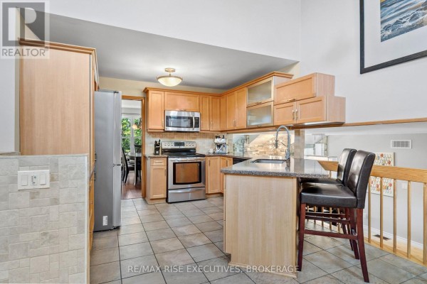 2 Creighton Drive, Loyalist, ON, photo 3