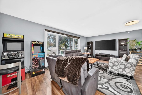 Primary Bedroom - 2 Dampsy Crescent, Winnipeg, MB R2K3M7 Photo 4